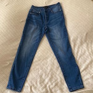 TAHARI Jeans blue denim, size 4/27 fit solution skinny